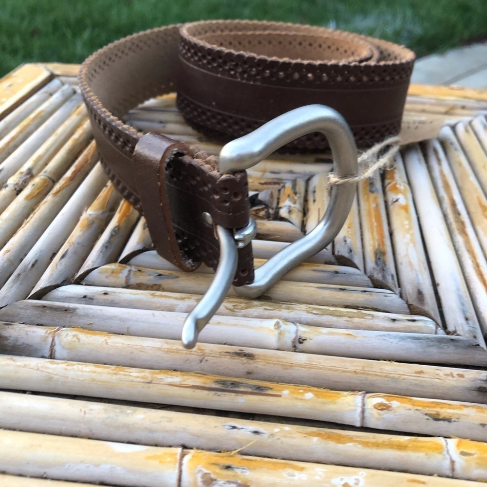 Genuine brown bonded leather lining belt with silver buckle. Size L - Picture 2 of 6